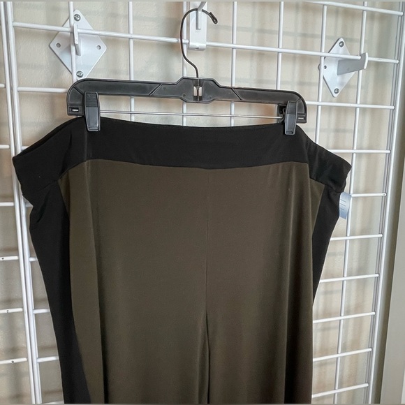 Women’s American Glamour Pull On Pants Green and Black Size 2X - Picture 2 of 5